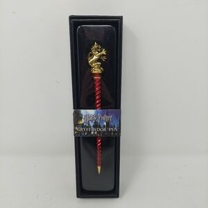 Harry Potter Gryffindor Ink Pen Red Gold Lion Metal Hogwarts Warner Brothers